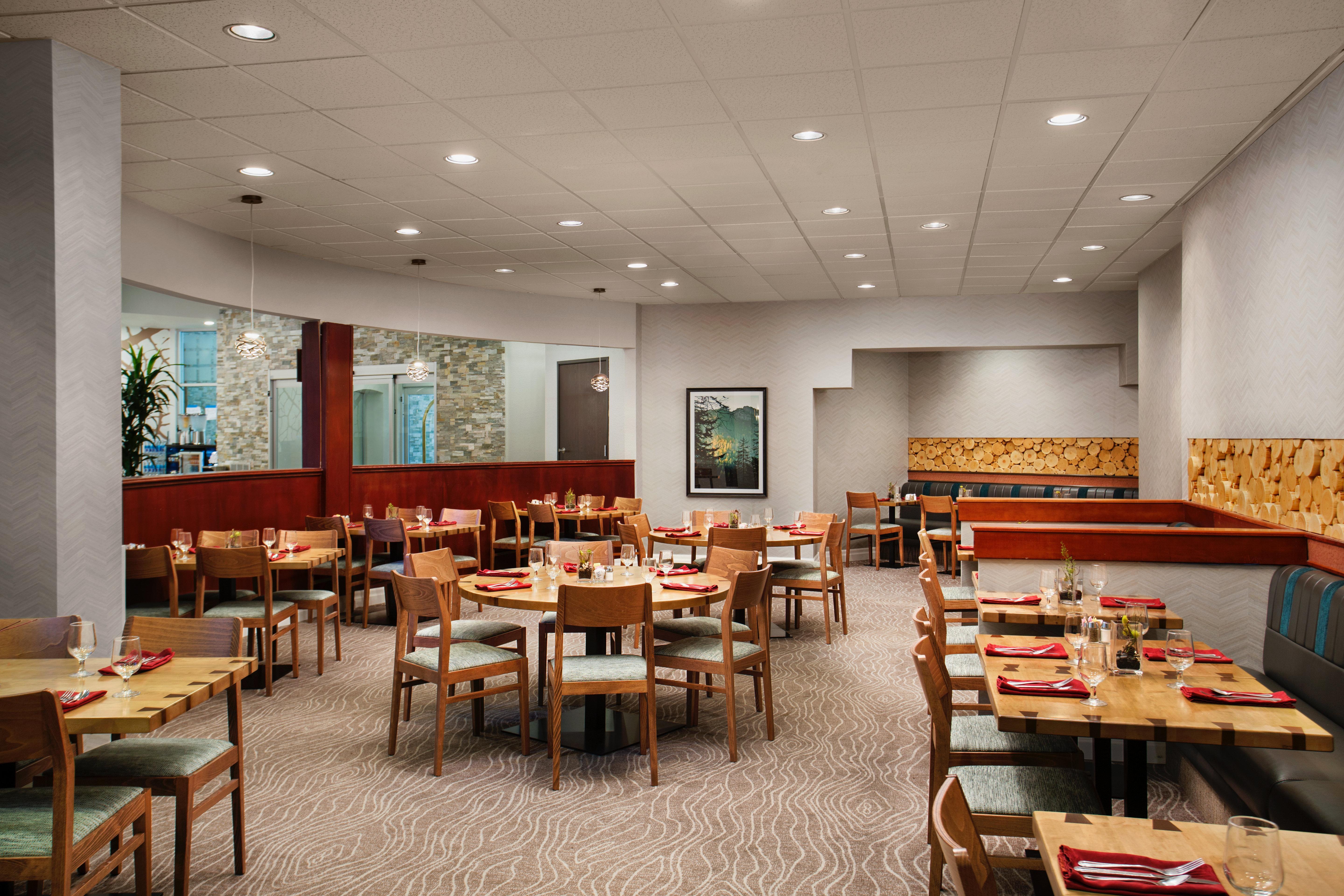 Crowne Plaza Portland - Lake Oswego, an IHG Hotel Zewnętrze zdjęcie