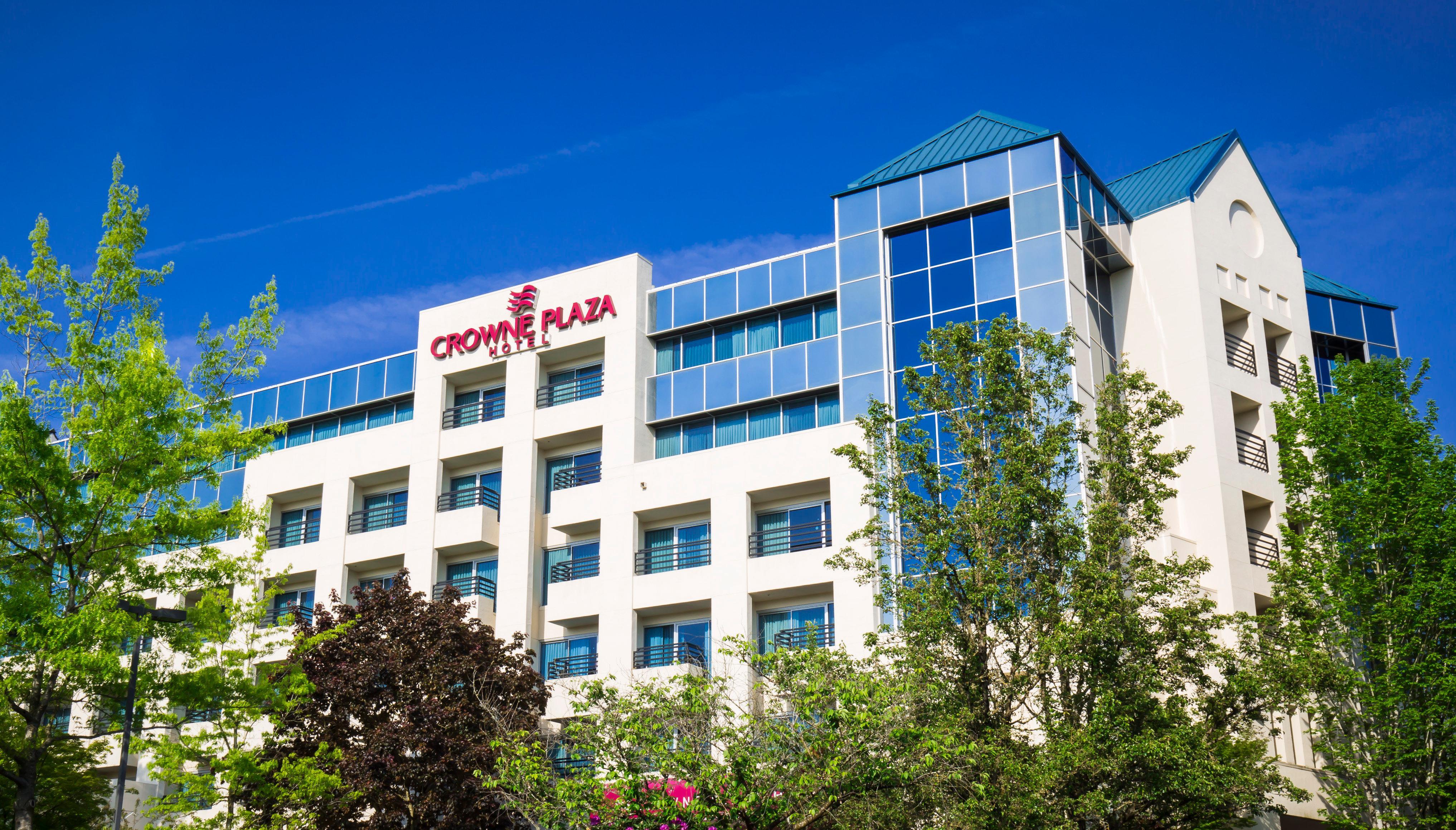Crowne Plaza Portland - Lake Oswego, an IHG Hotel Zewnętrze zdjęcie