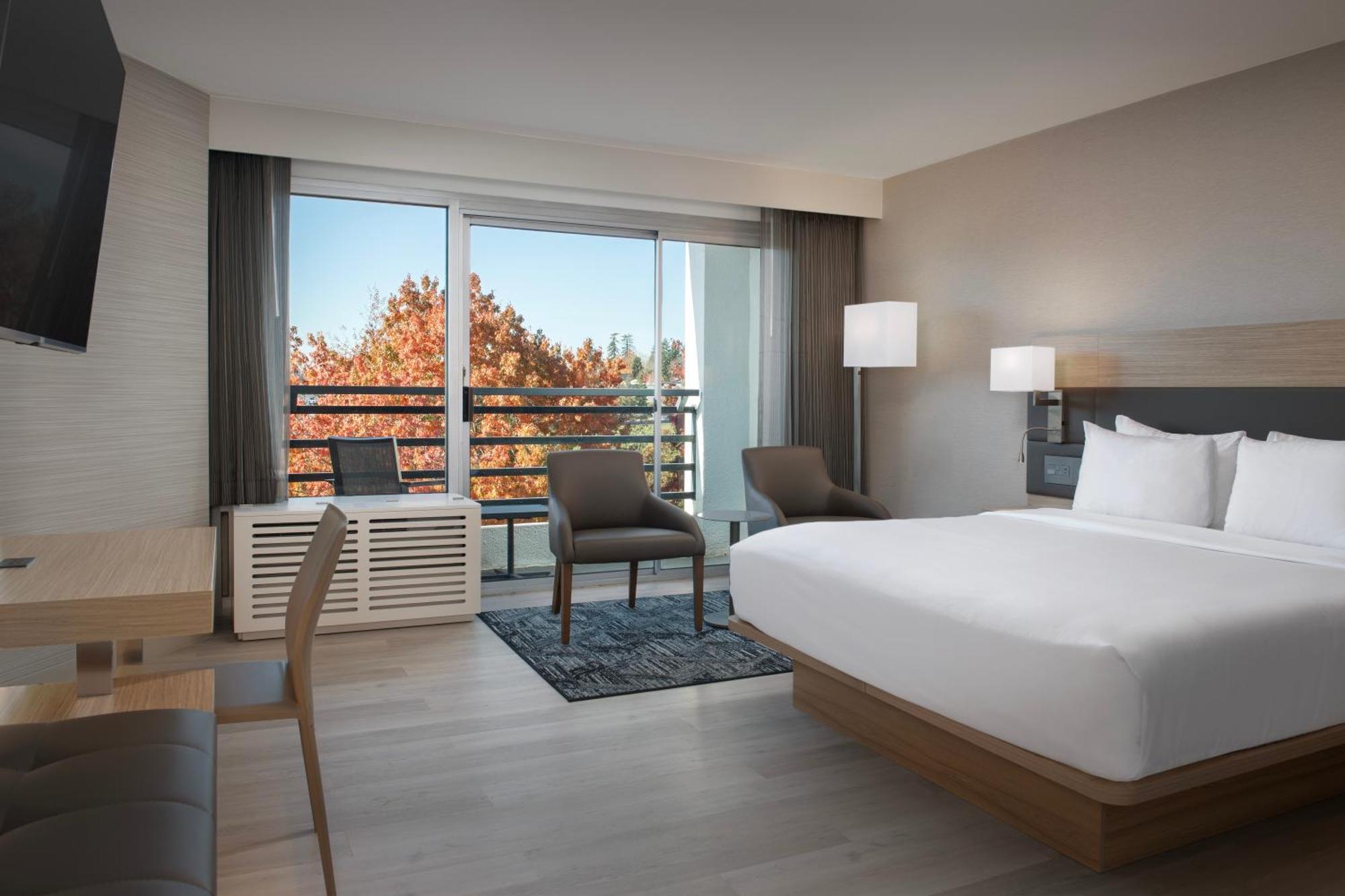 Crowne Plaza Portland - Lake Oswego, an IHG Hotel Zewnętrze zdjęcie