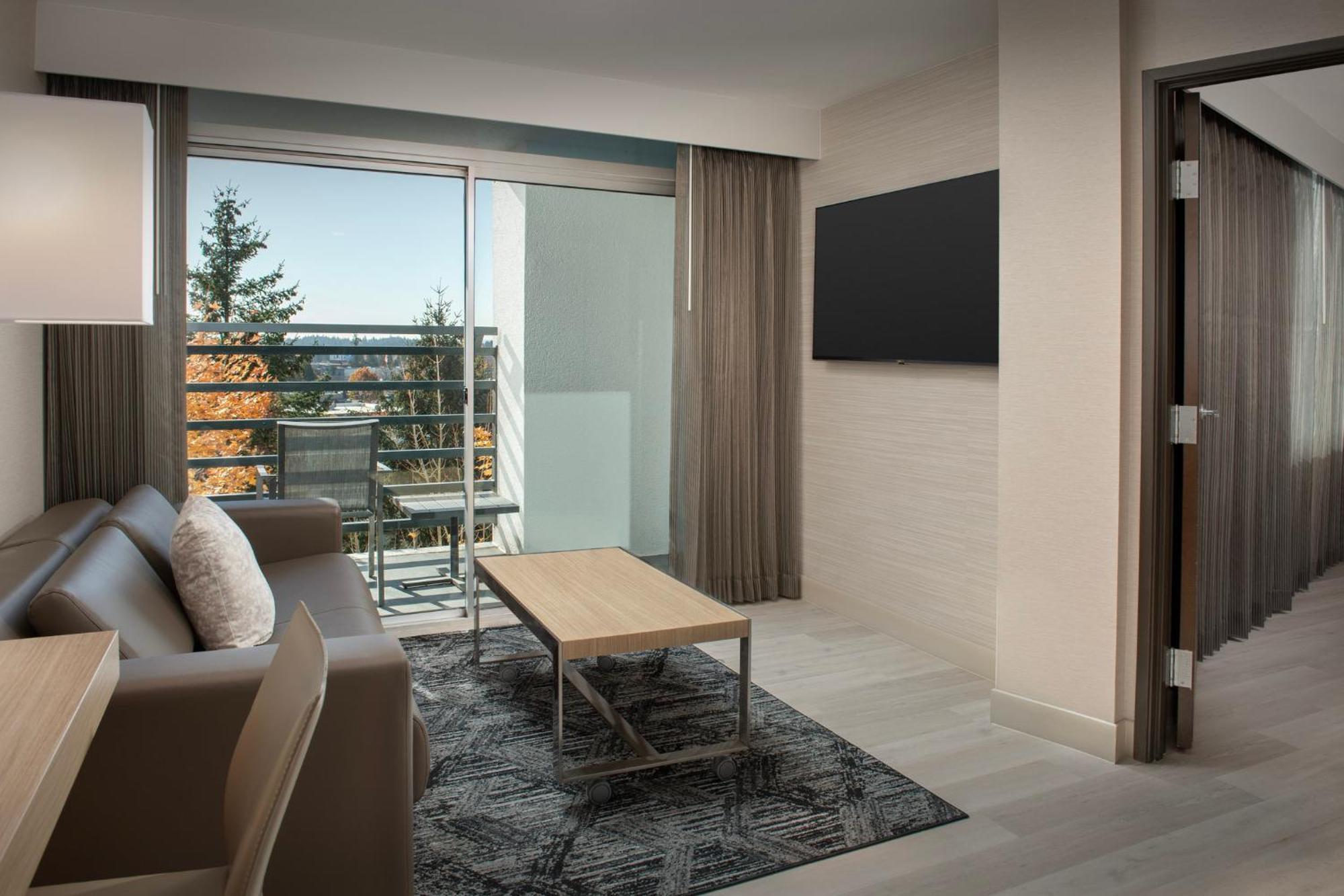Crowne Plaza Portland - Lake Oswego, an IHG Hotel Zewnętrze zdjęcie