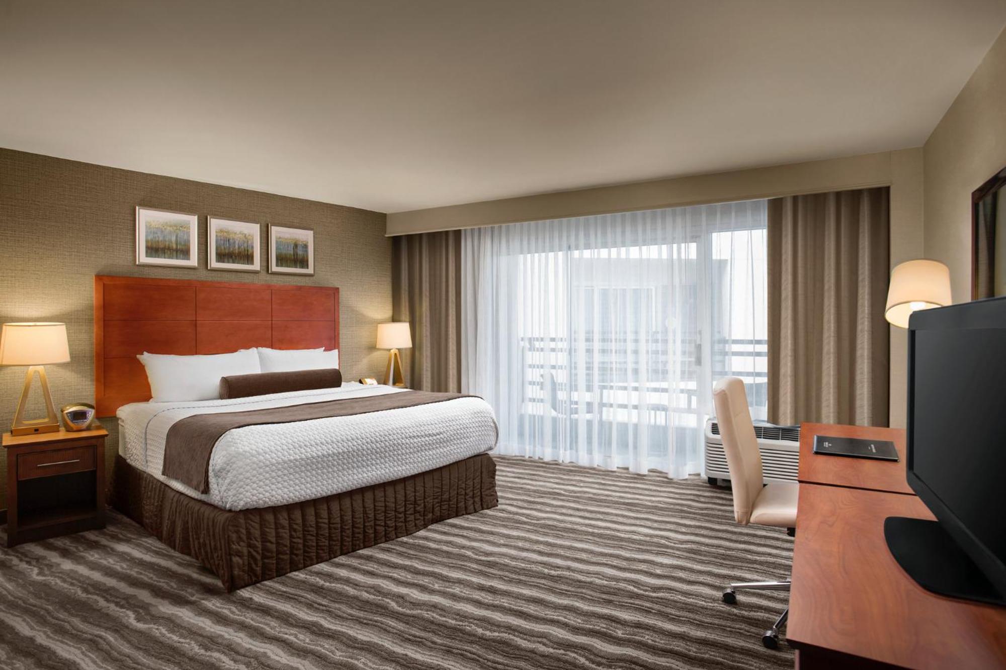 Crowne Plaza Portland - Lake Oswego, an IHG Hotel Zewnętrze zdjęcie